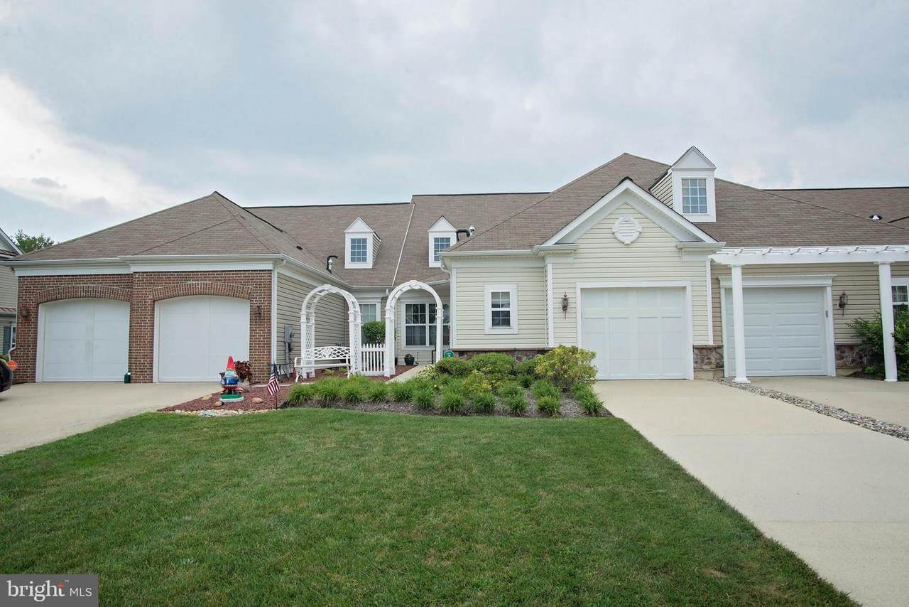 157 Sparrow Drive - Photo 1