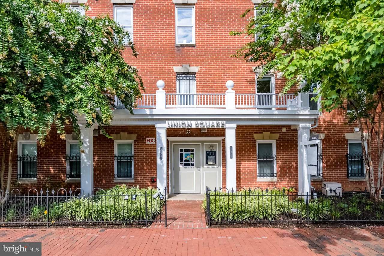 730 11TH Street - Photo 1