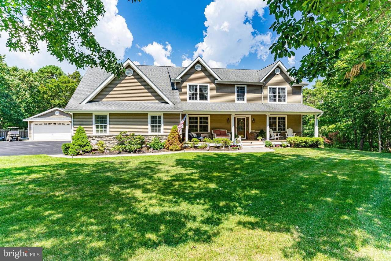 15 Maplewood Drive - Photo 1
