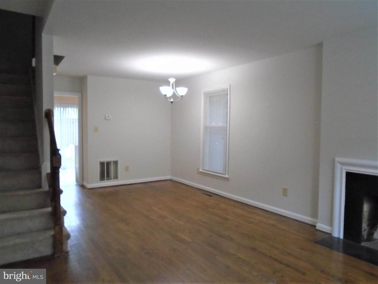 1525 Oronoco Street - Photo 1