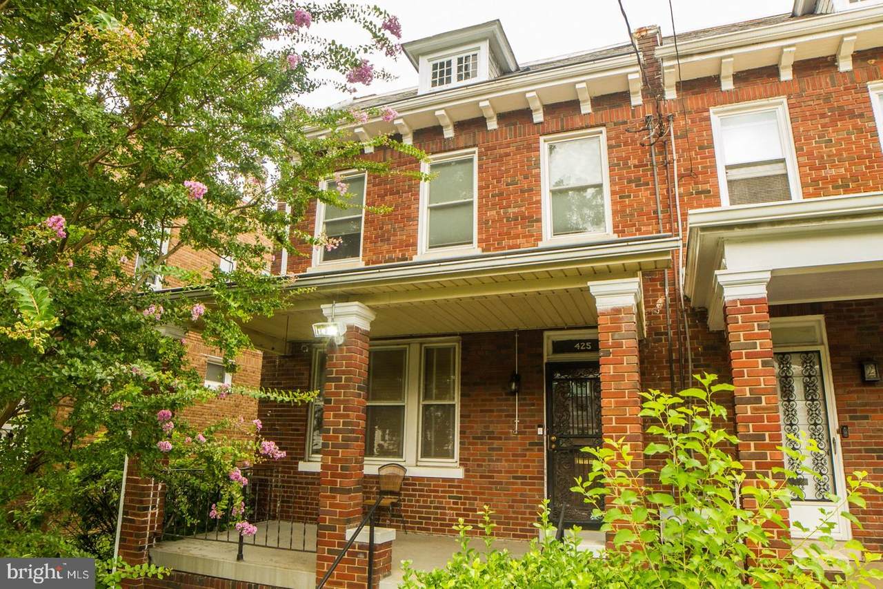 425 Oglethorpe Street - Photo 1