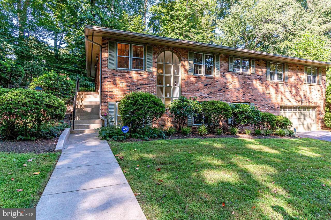 4106 Round Hill Road - Photo 1