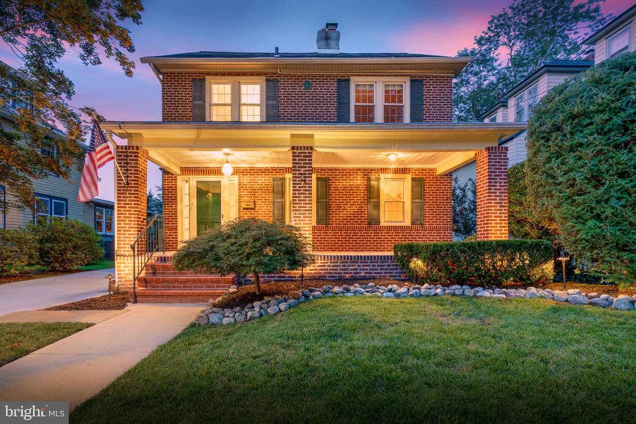 17 Roberts Avenue - Photo 1
