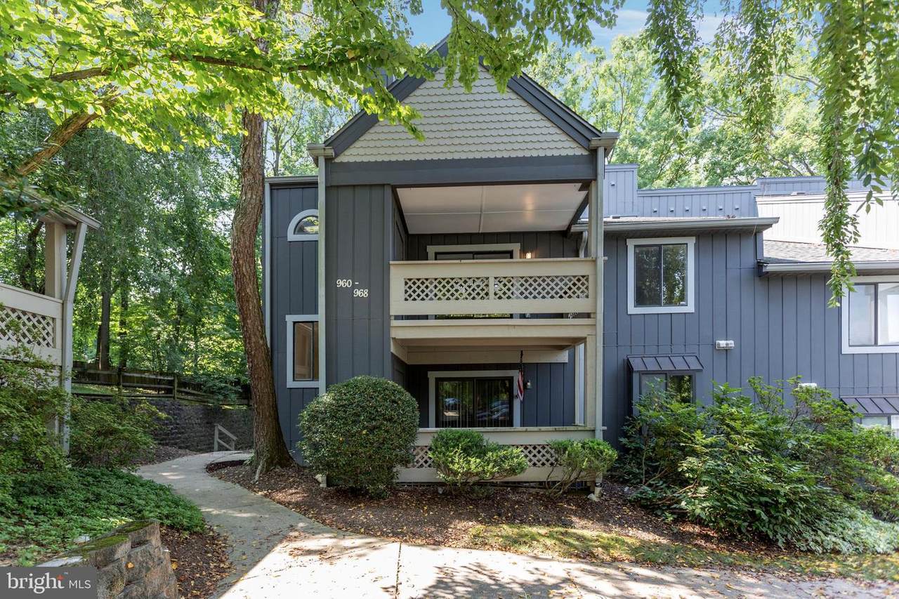 964 Windbrooke Drive - Photo 1