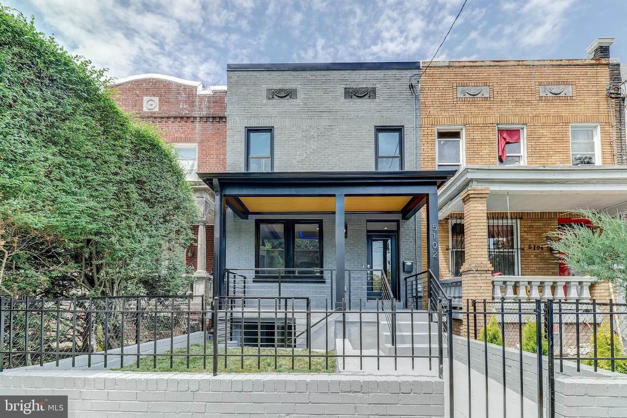 5102 9TH Street - Photo 1