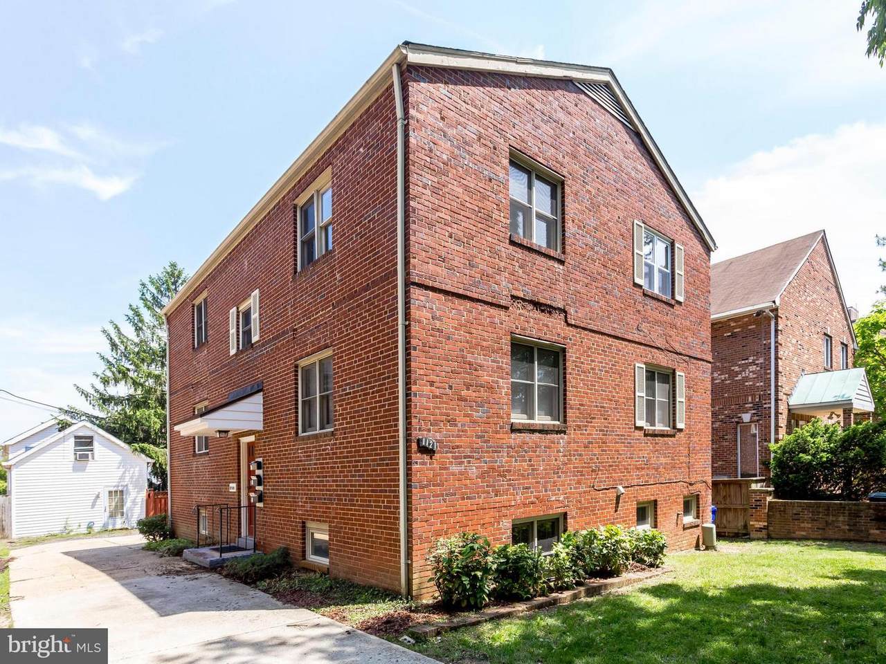 1121 Taylor Street - Photo 1