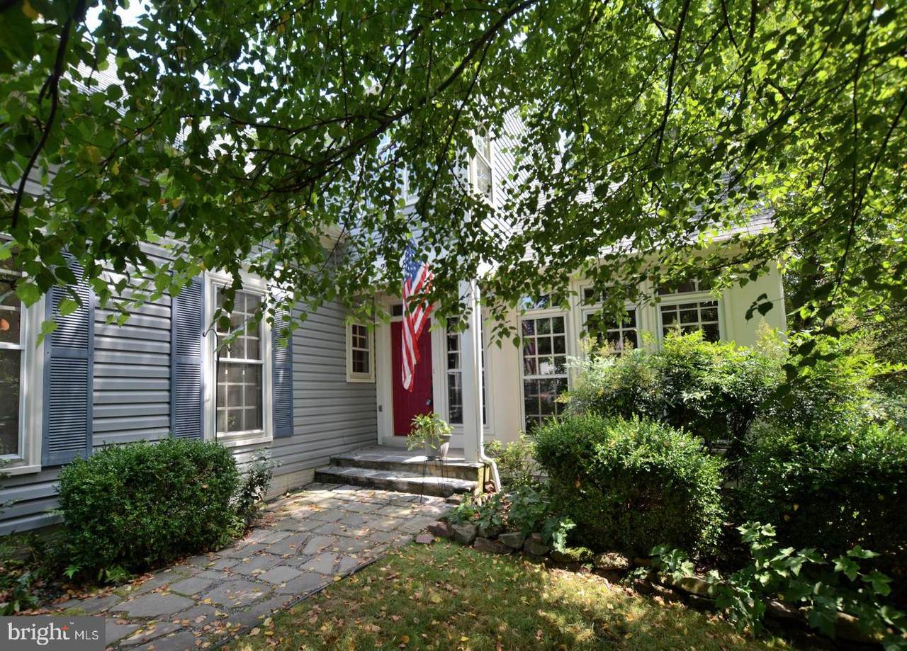 20284 Rosedale Court - Photo 1
