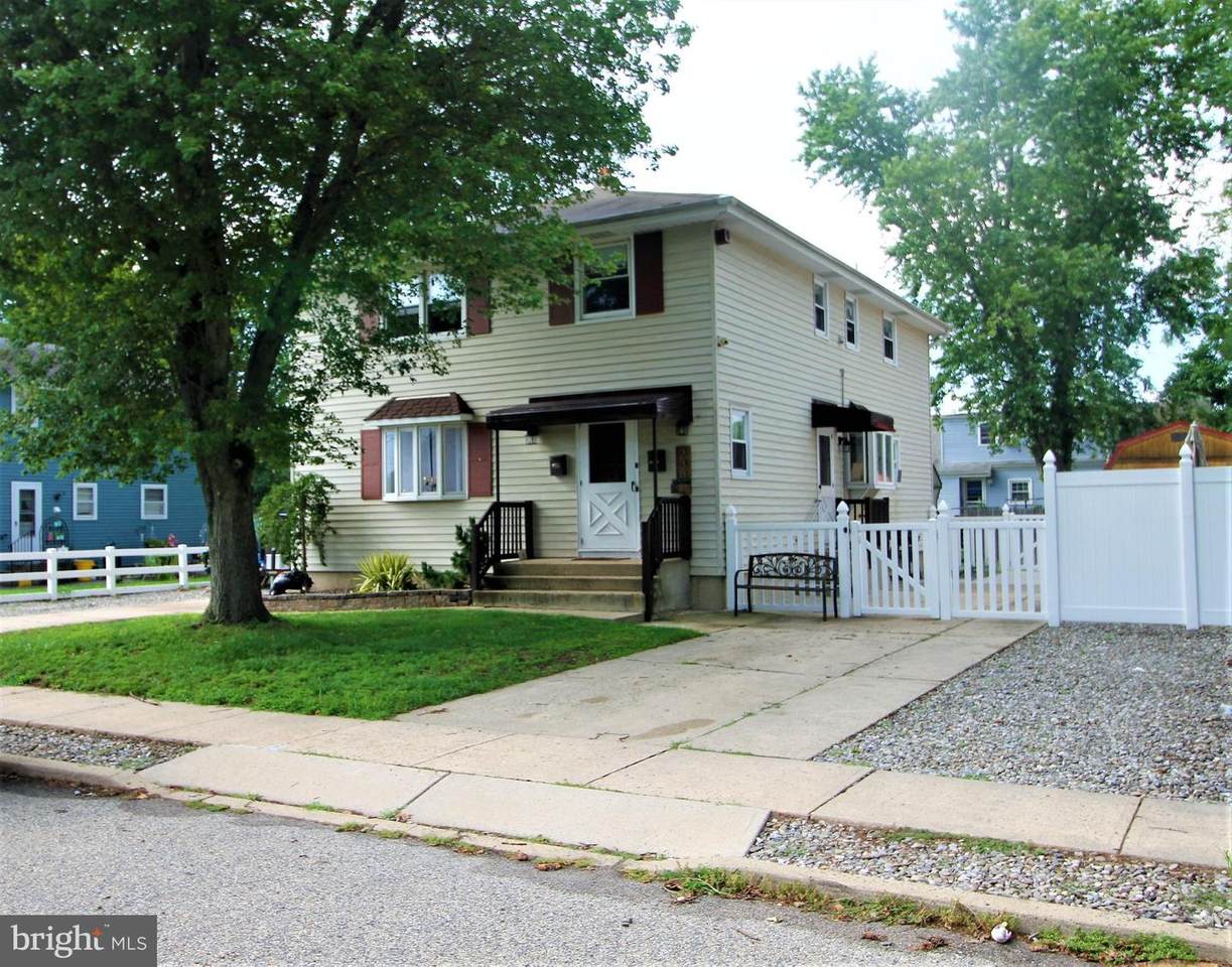 238 Jencohallo Avenue - Photo 1