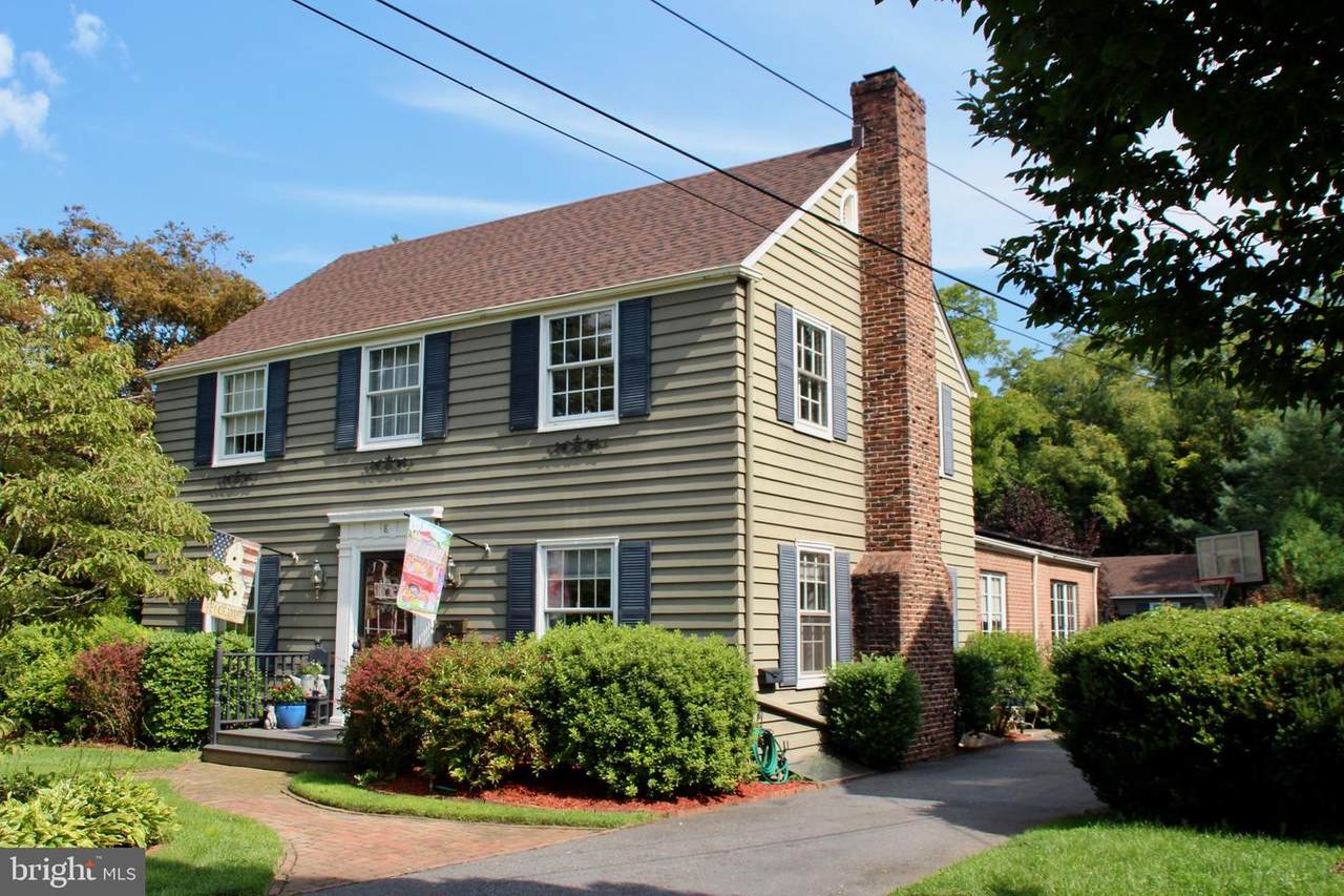 8 Chestnut Street - Photo 1