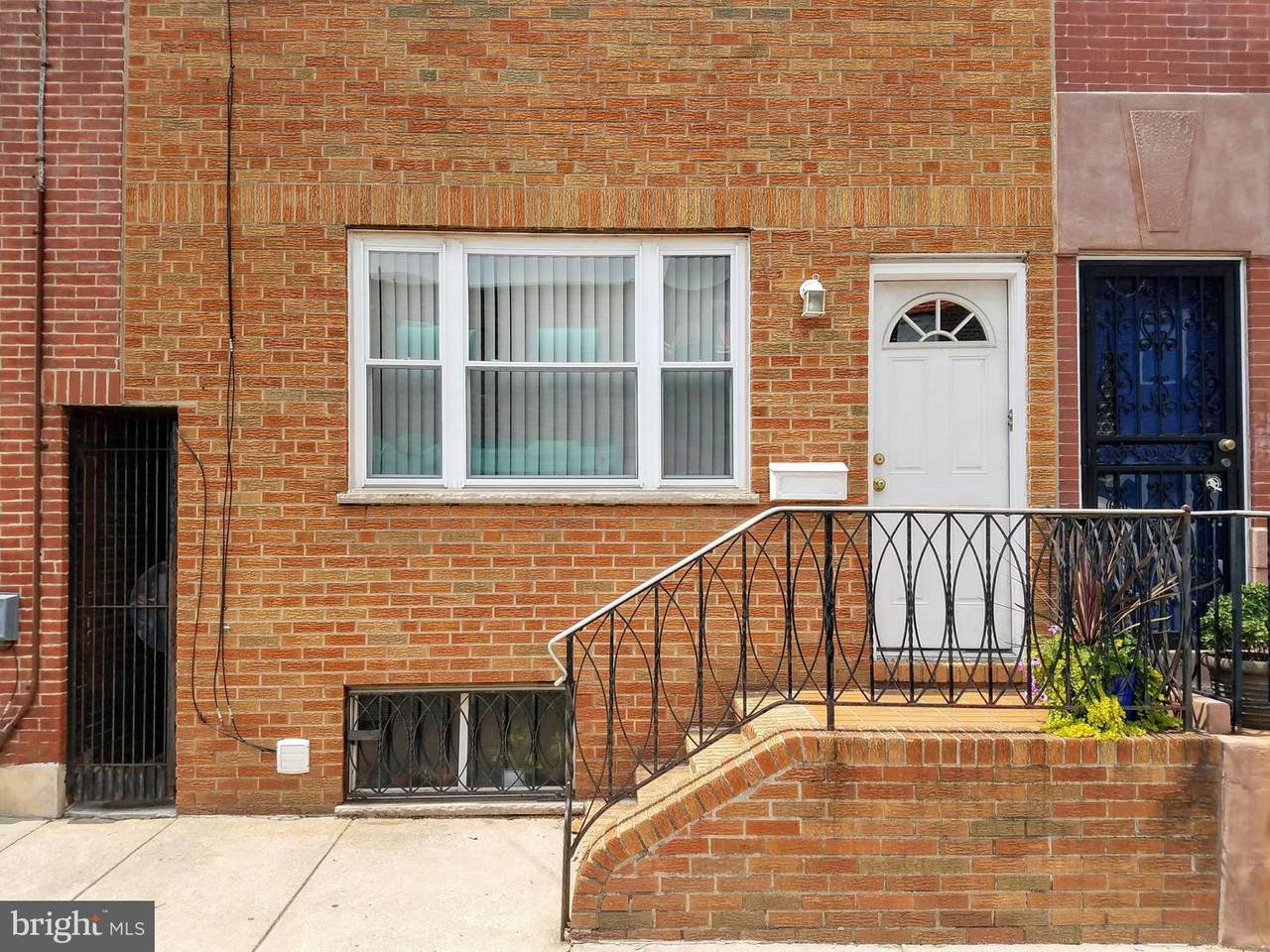 1932 13TH Street - Photo 1
