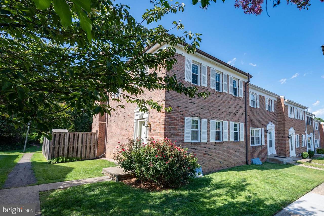7442 Larne Lane - Photo 1