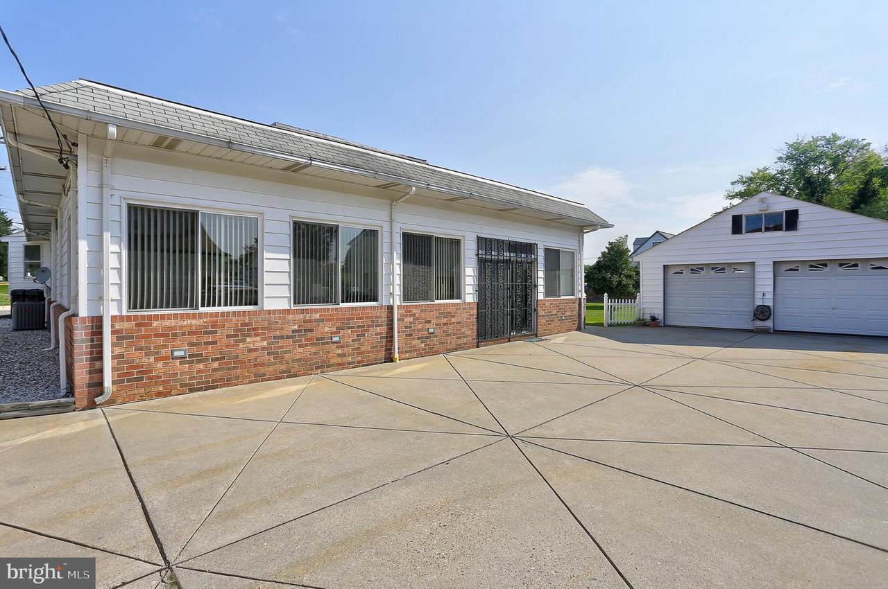 625 Hammonds Lane - Photo 1