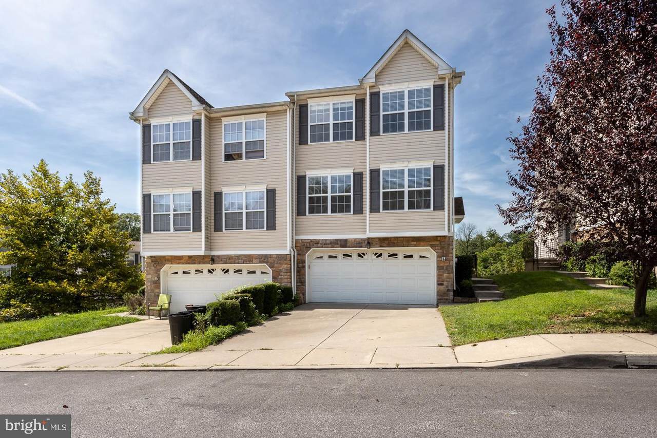 4 Whalen Court - Photo 1