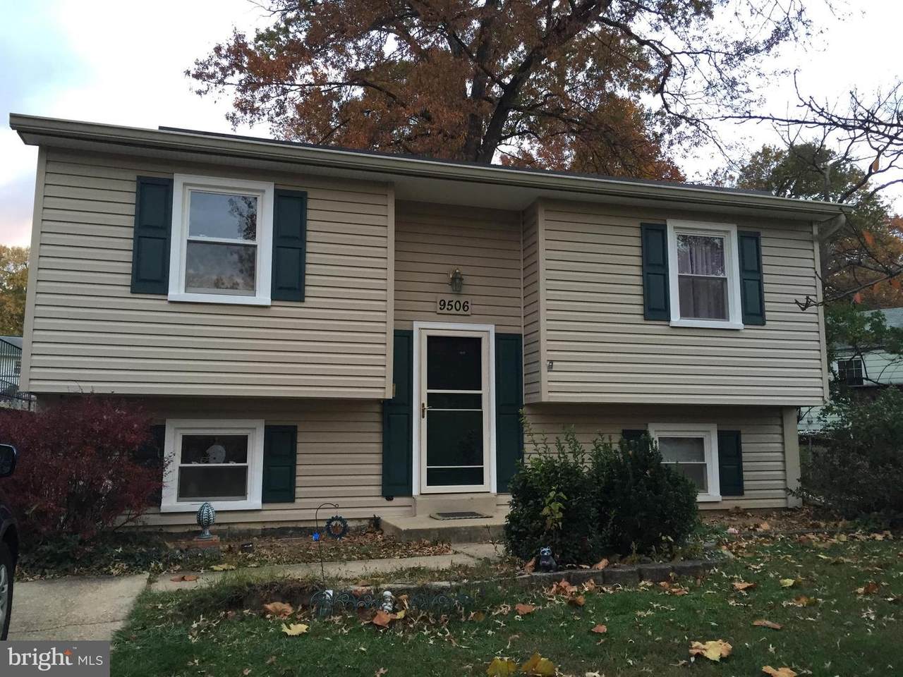 9506 49TH Avenue - Photo 1