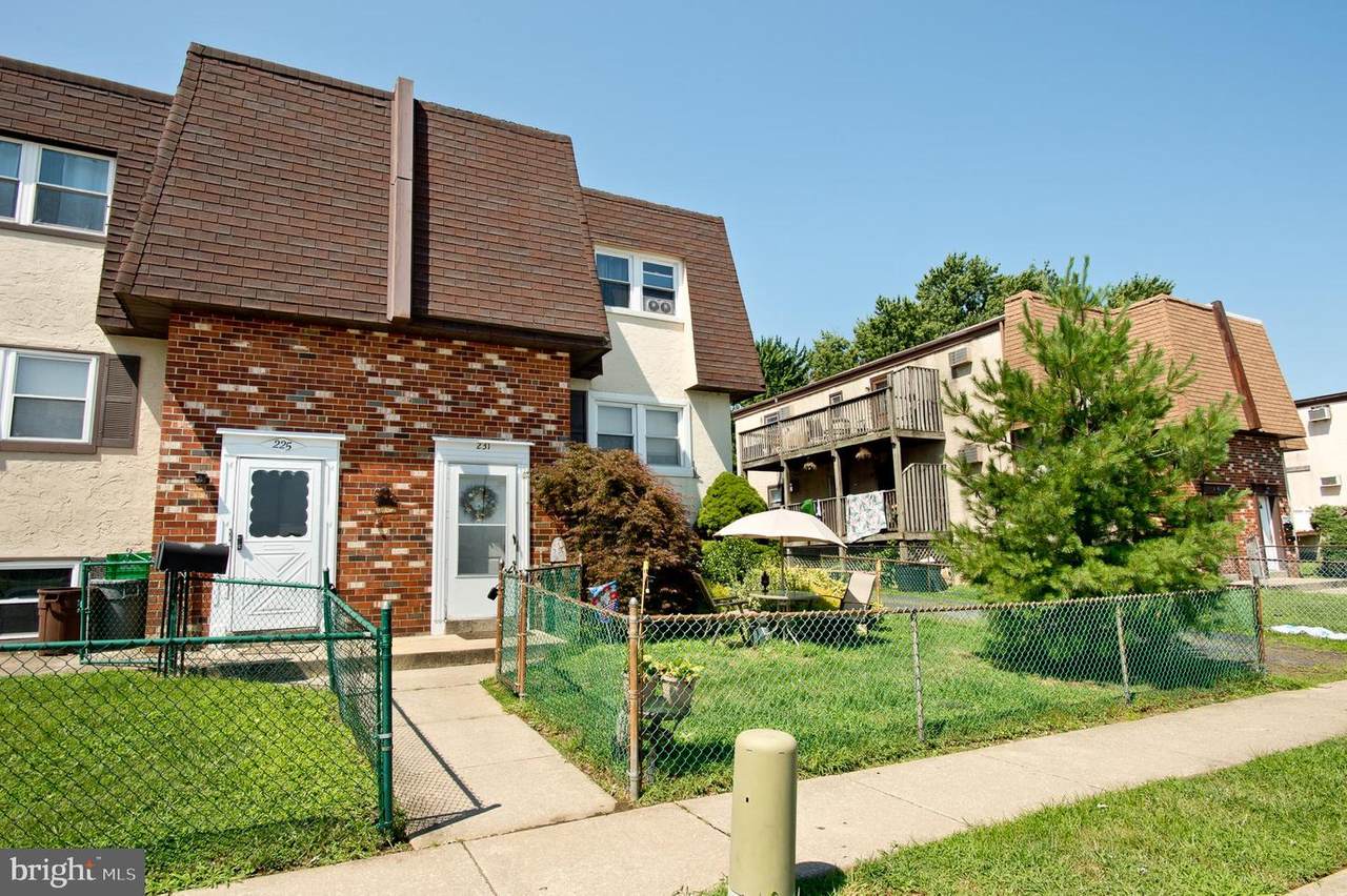 231-231A Glenside Avenue - Photo 1