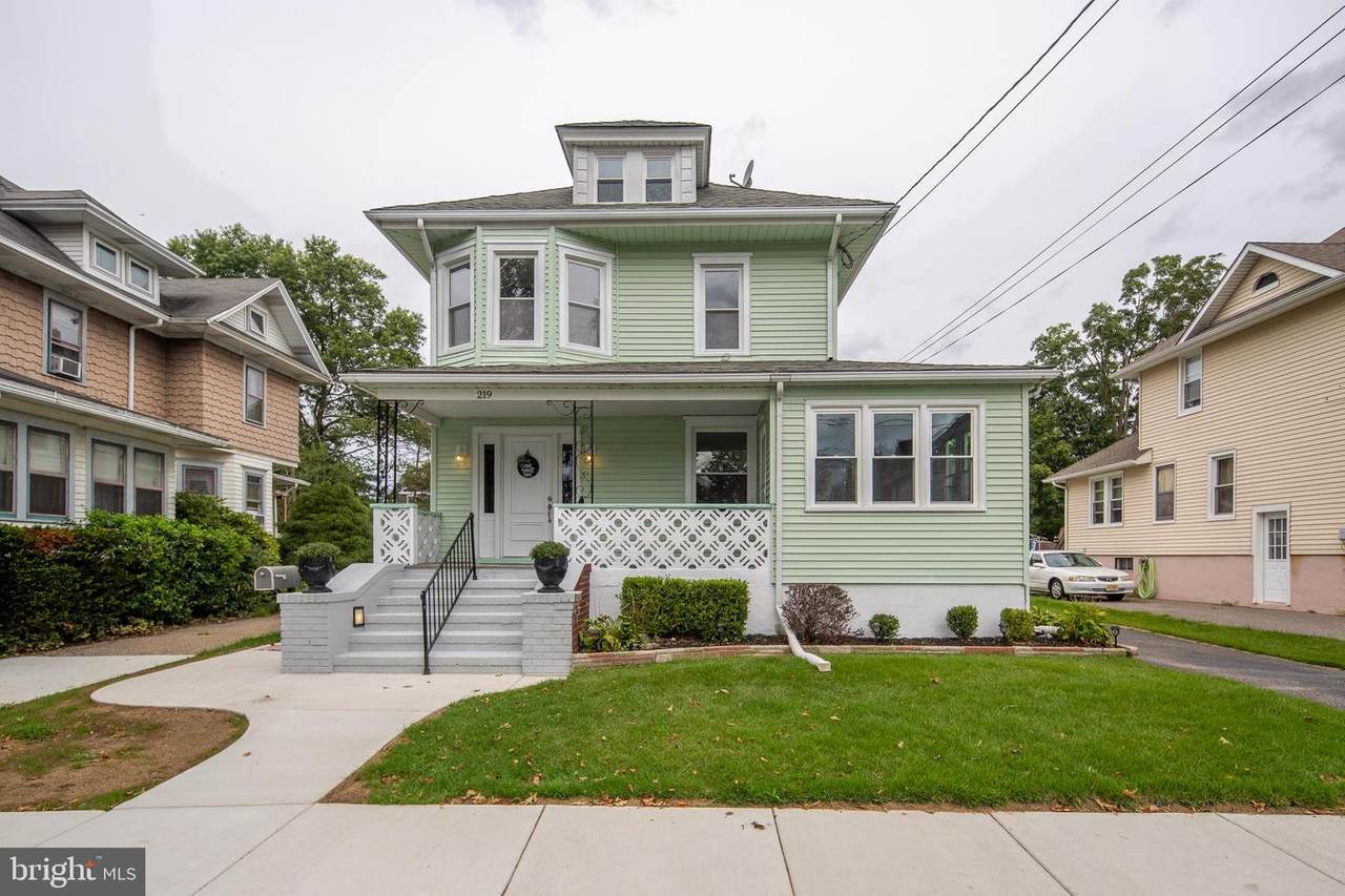 219 Reading Avenue - Photo 1