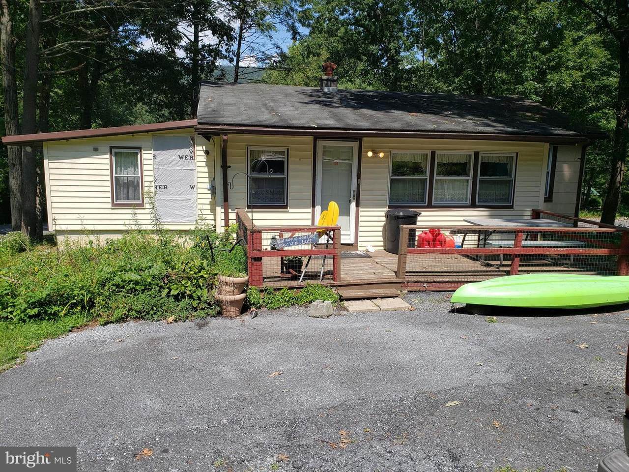 126 Laurel Drive - Photo 1