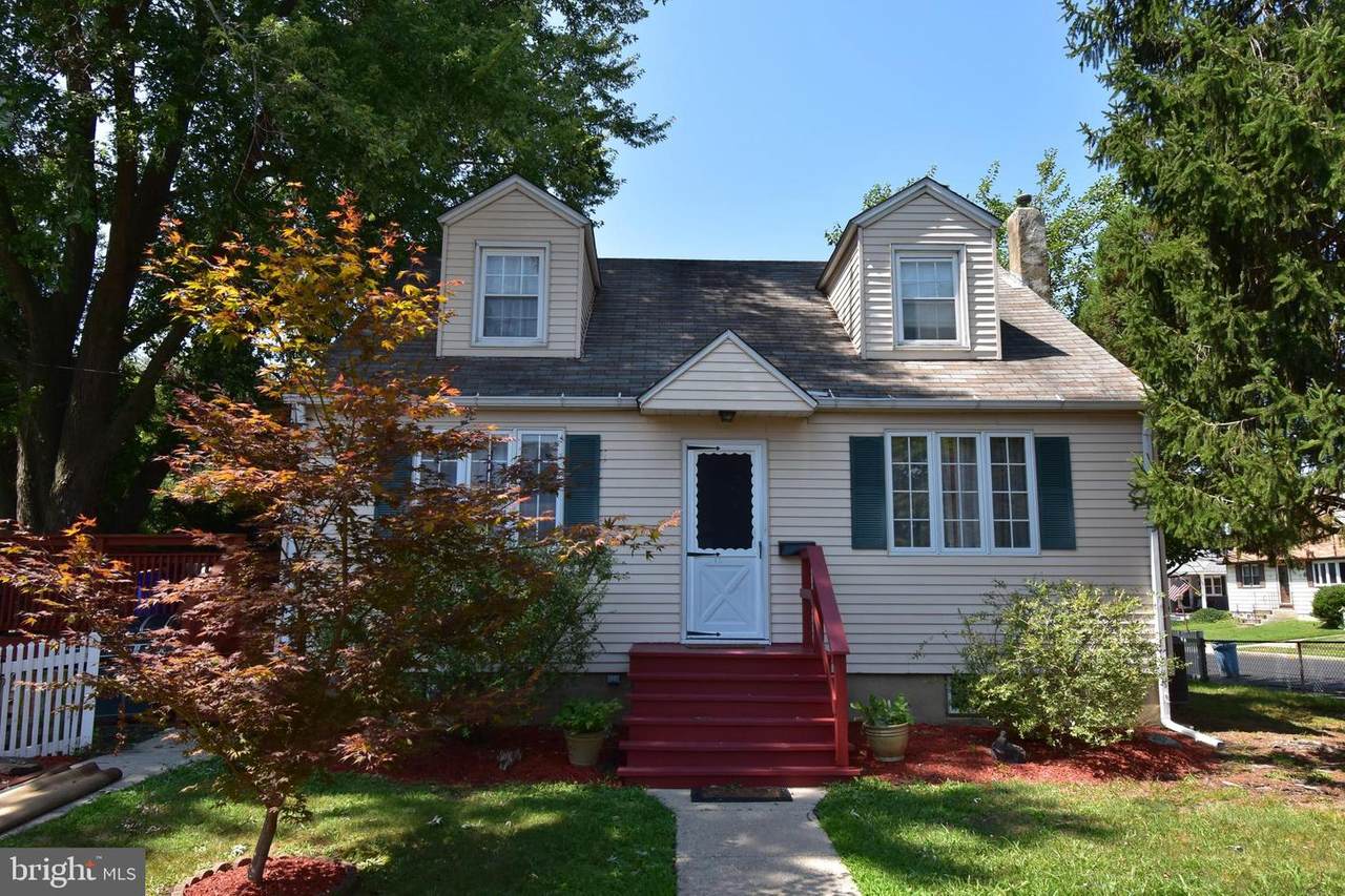 122 Bellmawr Avenue - Photo 1
