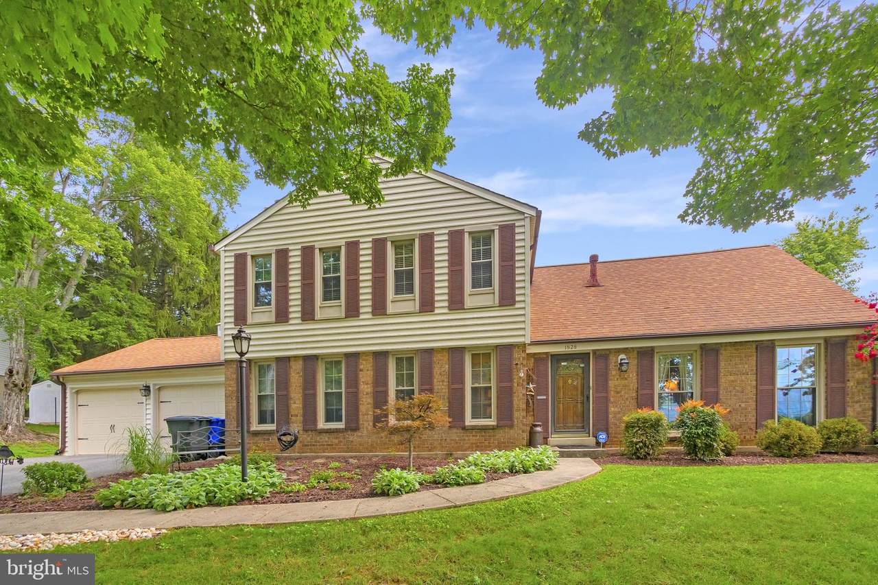 1828 Cullen Drive - Photo 1