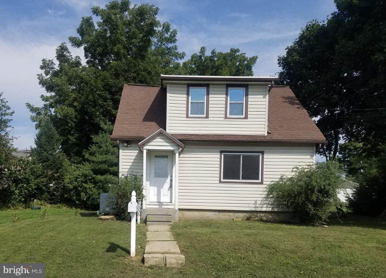 2005 Leslie Avenue - Photo 1