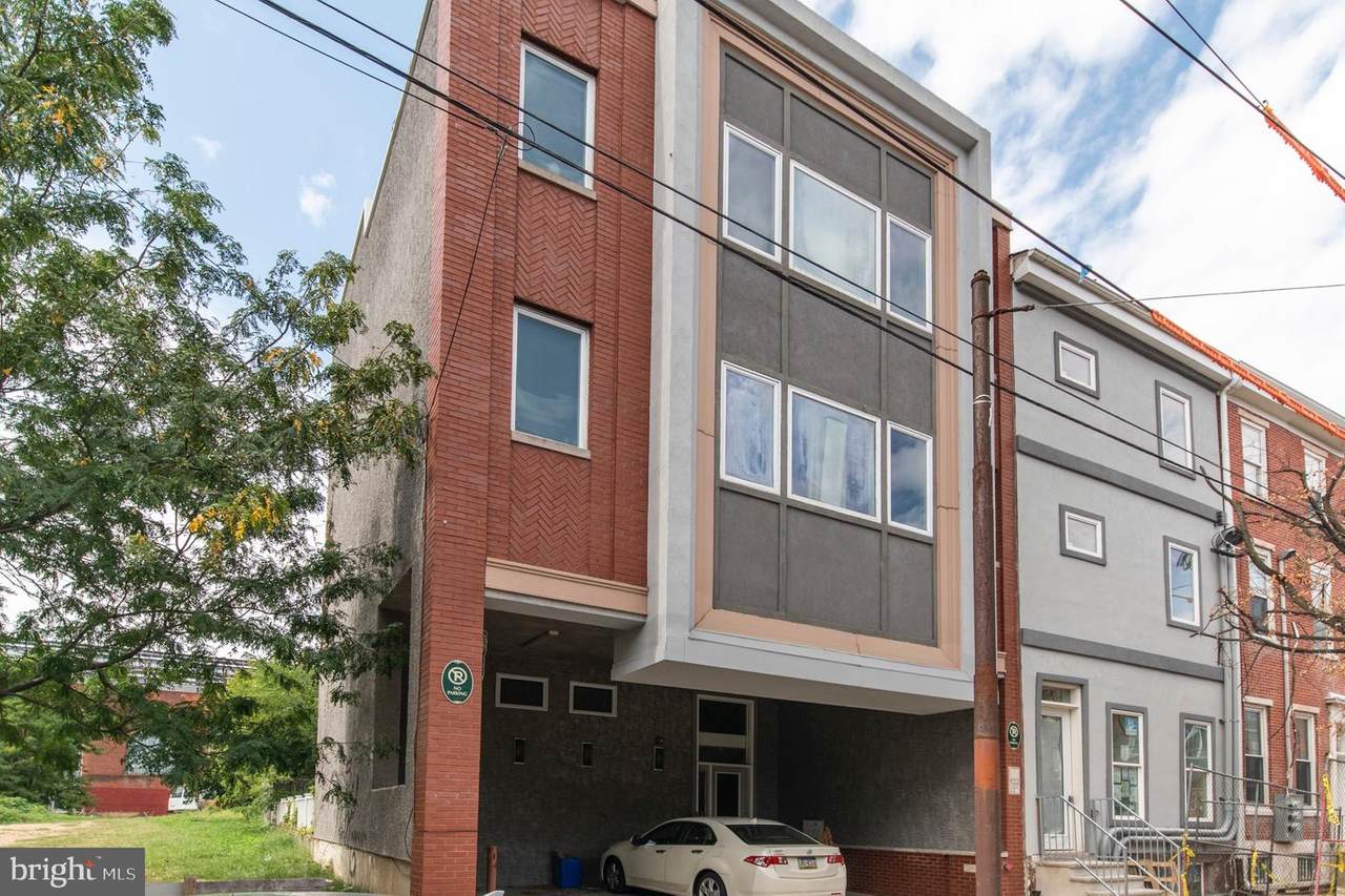 622 12TH Street - Photo 1