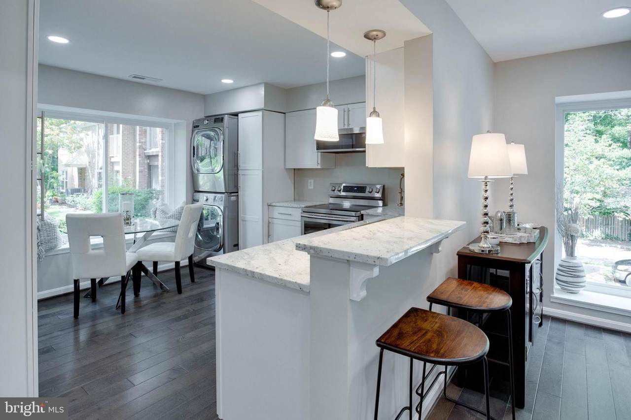 3847 Persimmon Circle - Photo 1