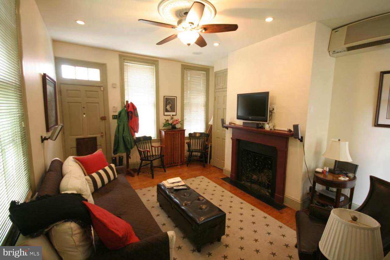 1901 Waverly Street - Photo 1