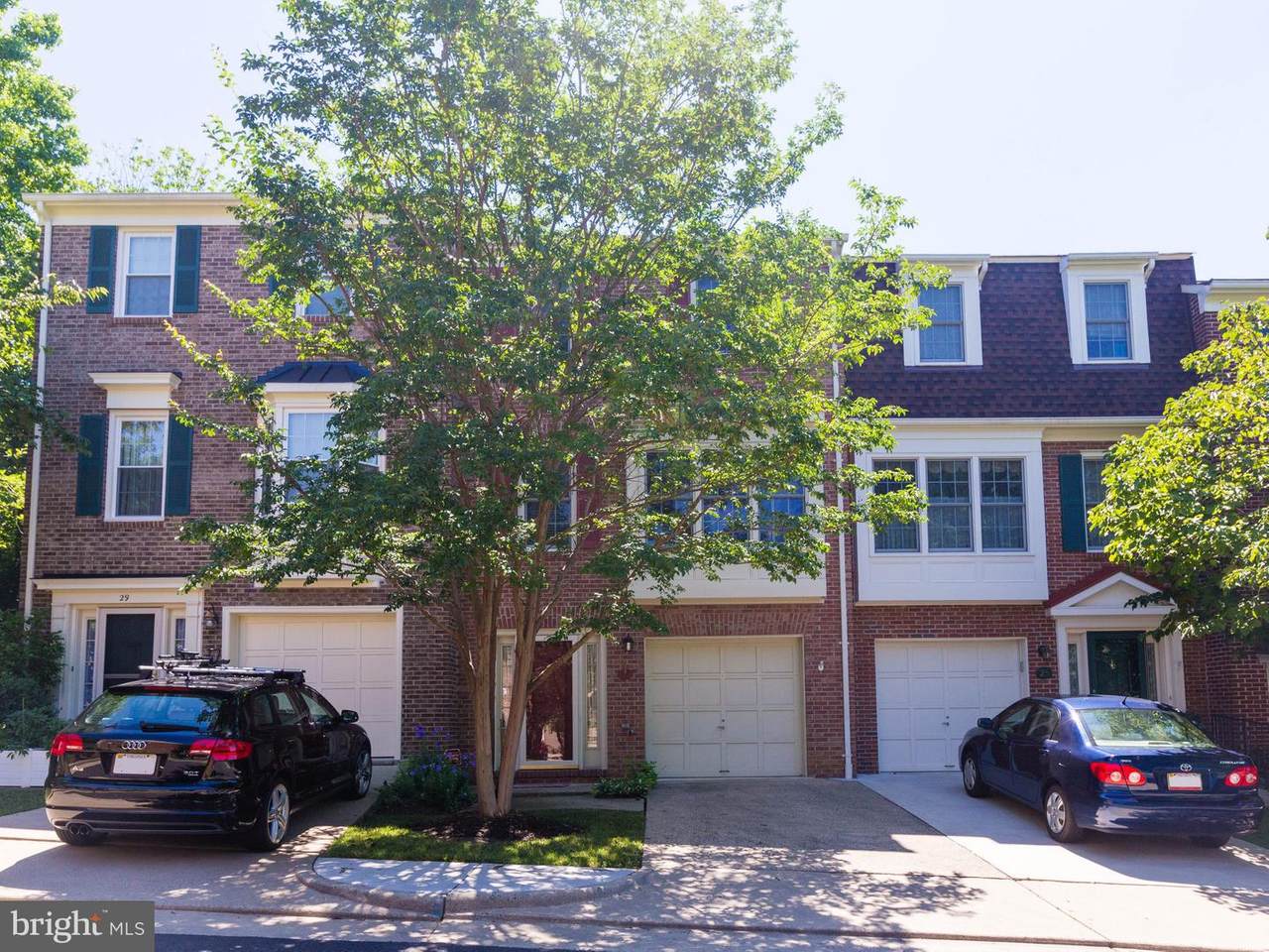 27 Carriage House Circle - Photo 1