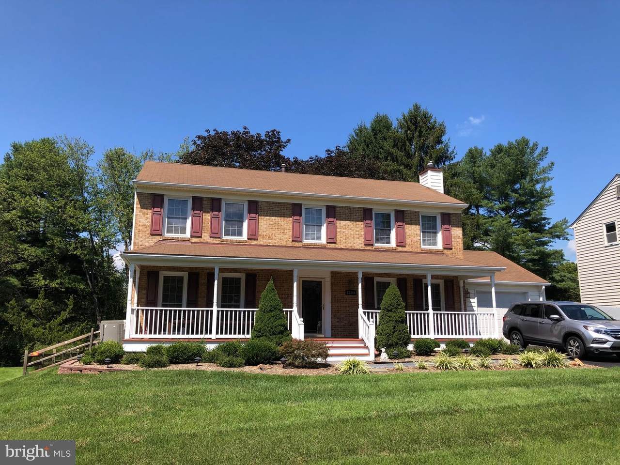 18304 Queen Elizabeth Drive - Photo 1