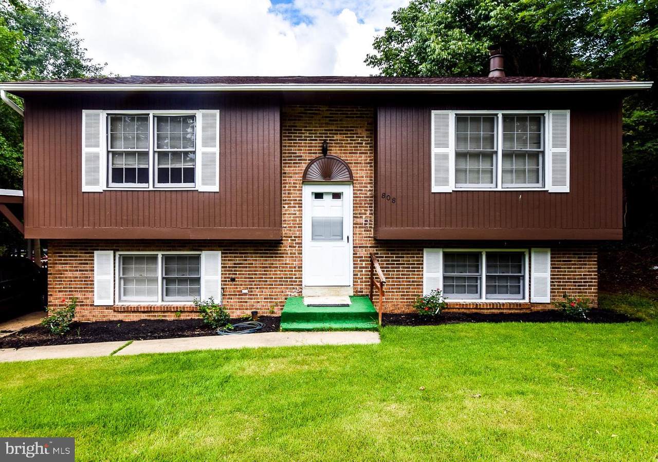 808 Forest Drive - Photo 1