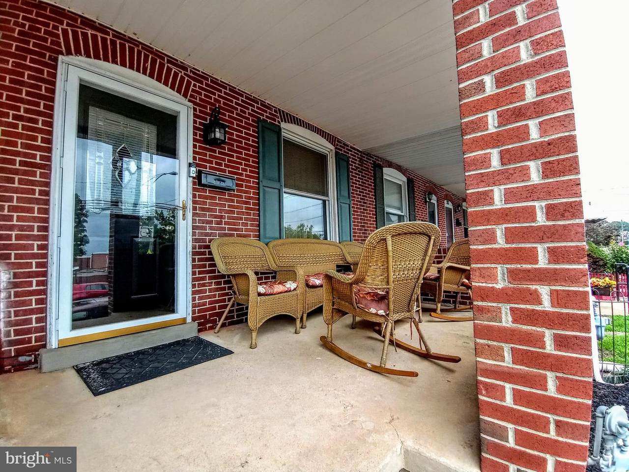 917 Broom Street - Photo 1