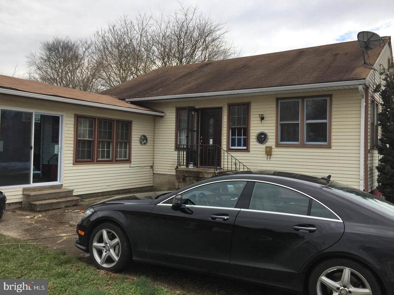 304 Terrace Avenue - Photo 1