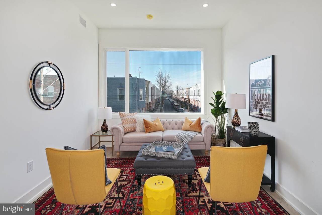 2031 20TH Street - Photo 1