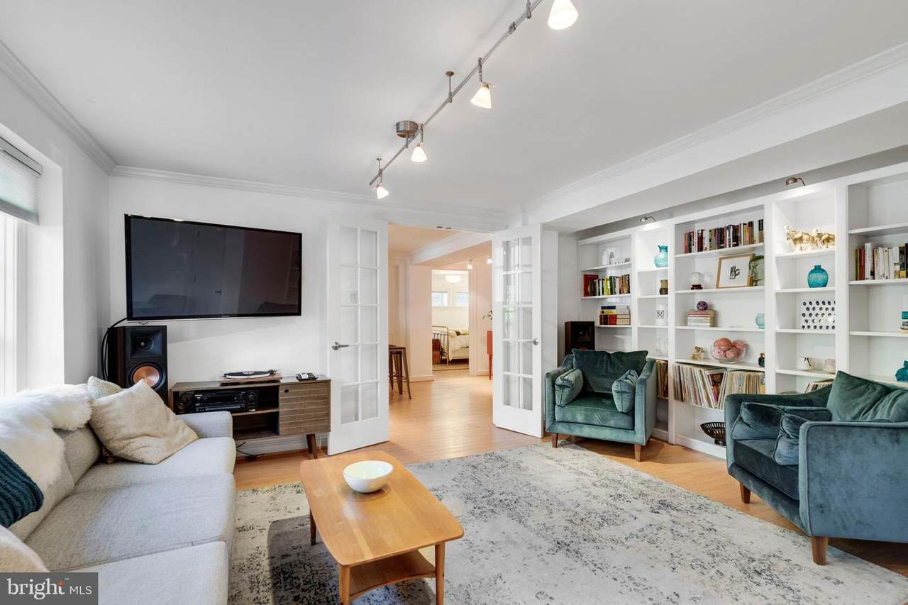 1708 Newton Street - Photo 1