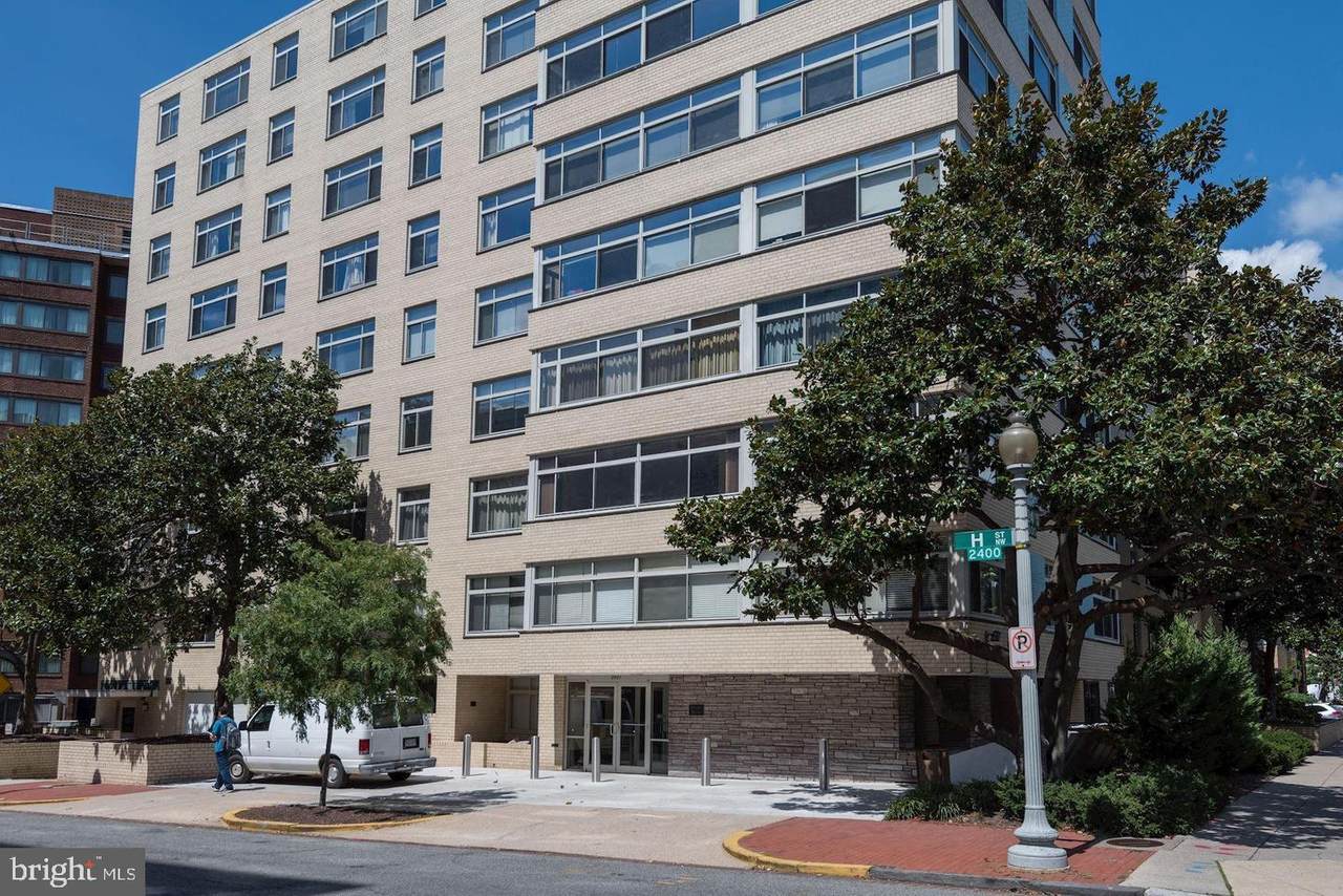 2401 H Street - Photo 1