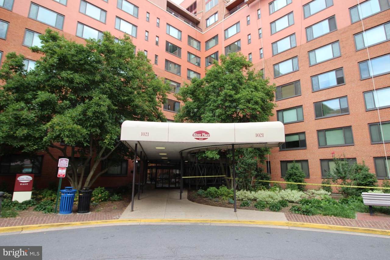 1021 Arlington Boulevard - Photo 1