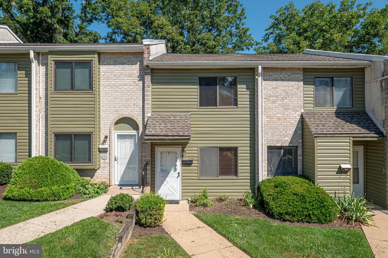 609 Valley Drive - Photo 1