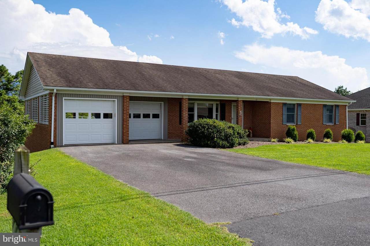 12 Springview Boulevard - Photo 1