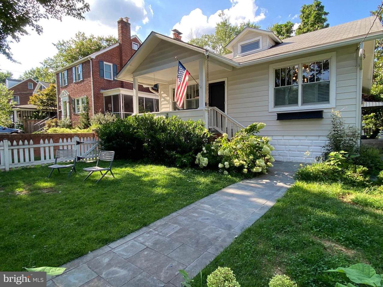17 Glendale Avenue - Photo 1