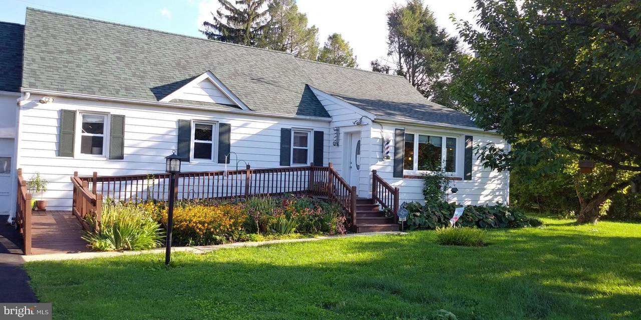 104 Coeway Lane - Photo 1