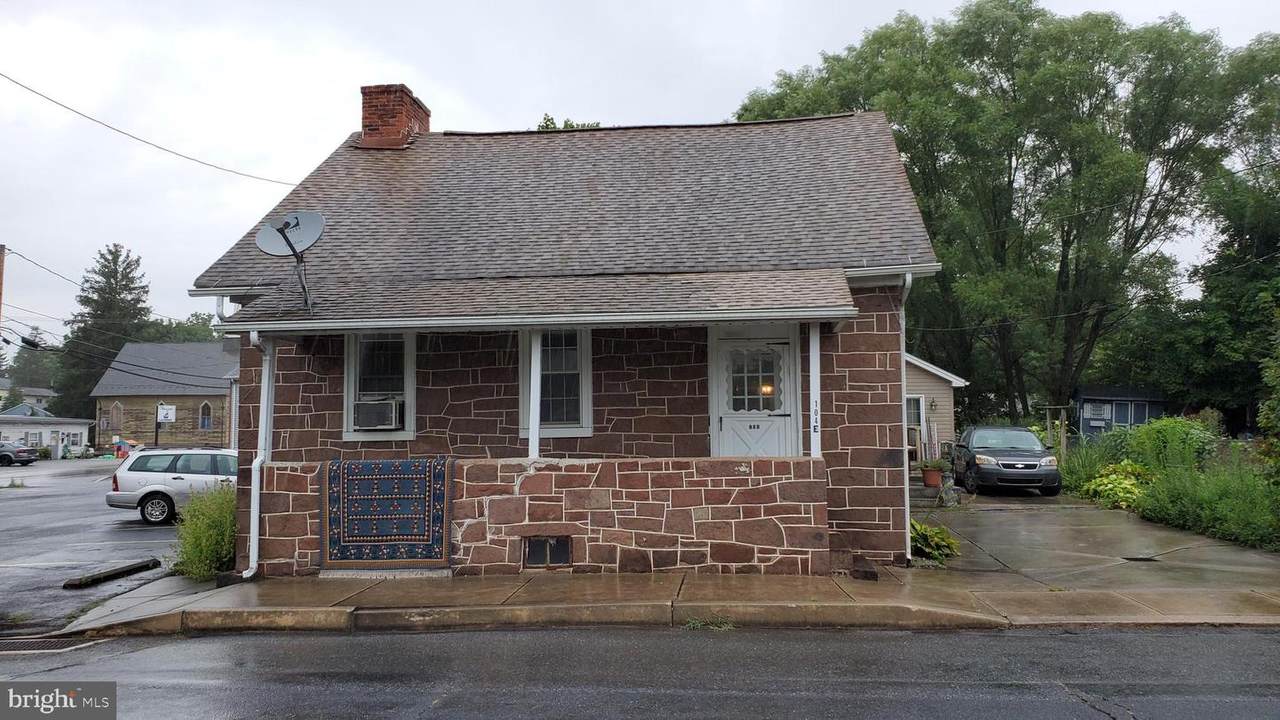 104 Front Street - Photo 1