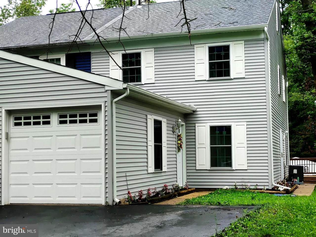 260 Cricklewood Circle - Photo 1