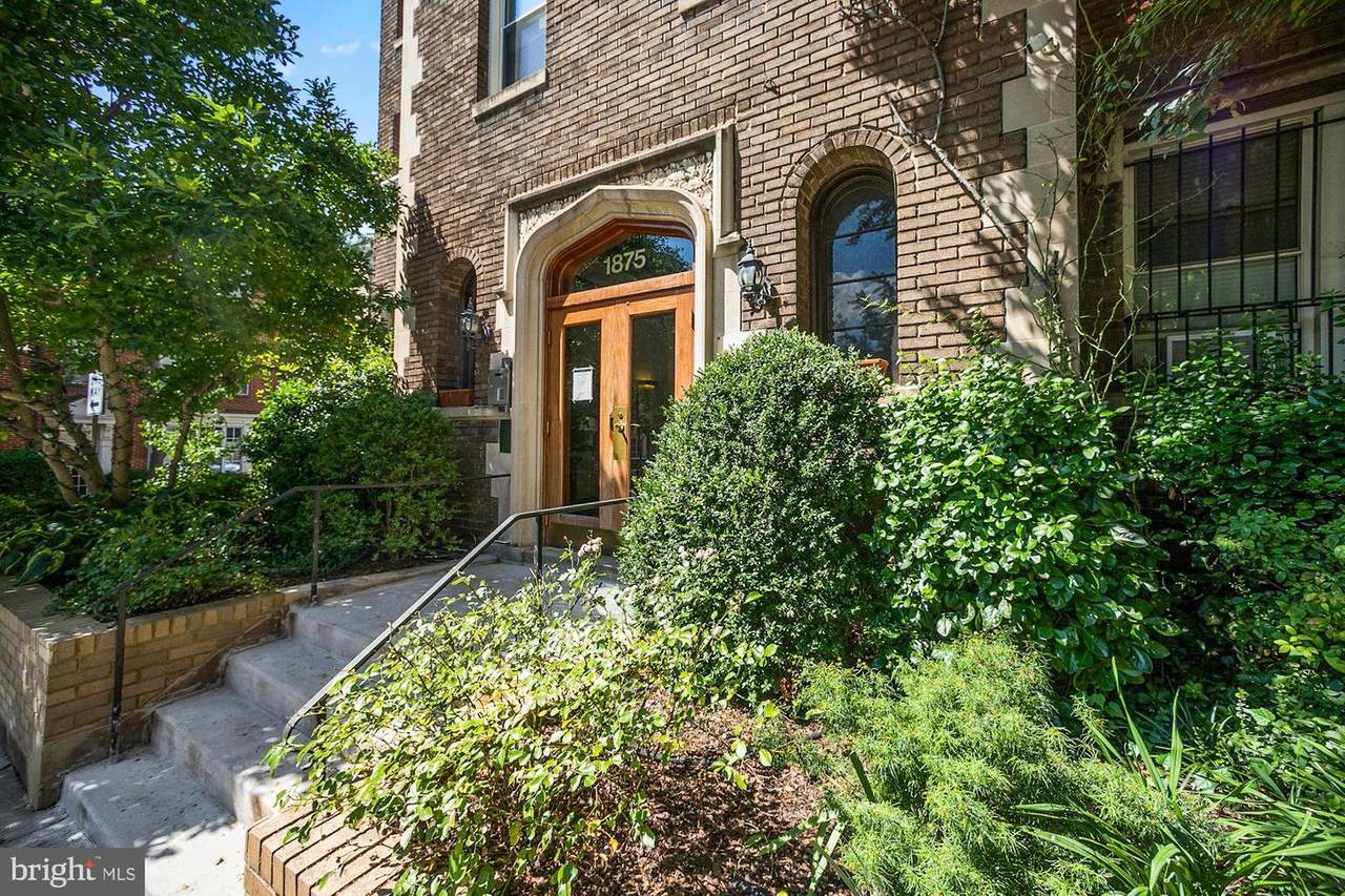 1875 Mintwood Place - Photo 1