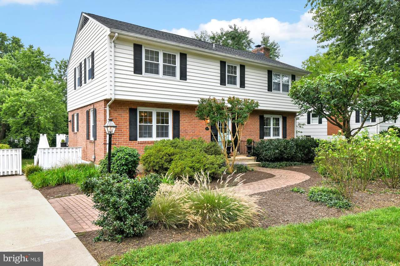 8105 Halton Road - Photo 1