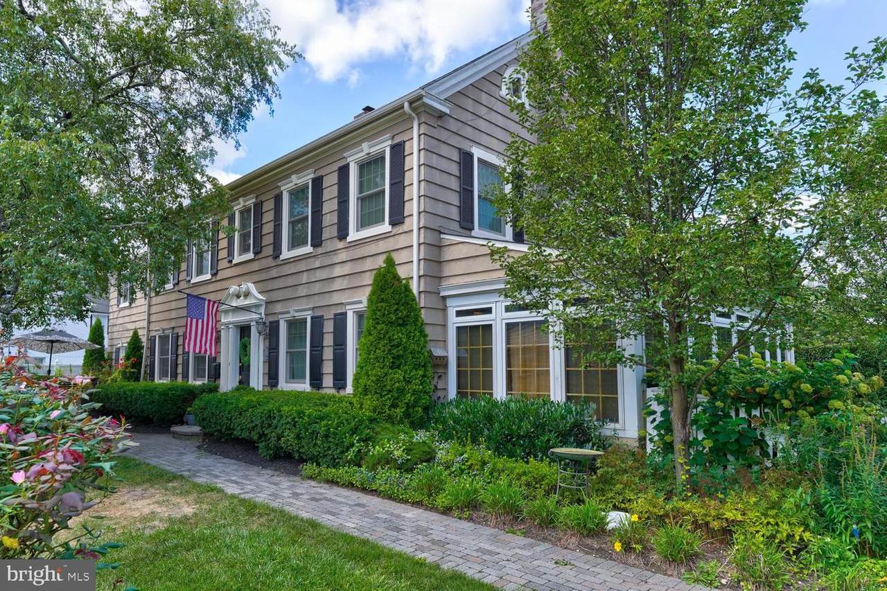 528 Windermere Avenue - Photo 1