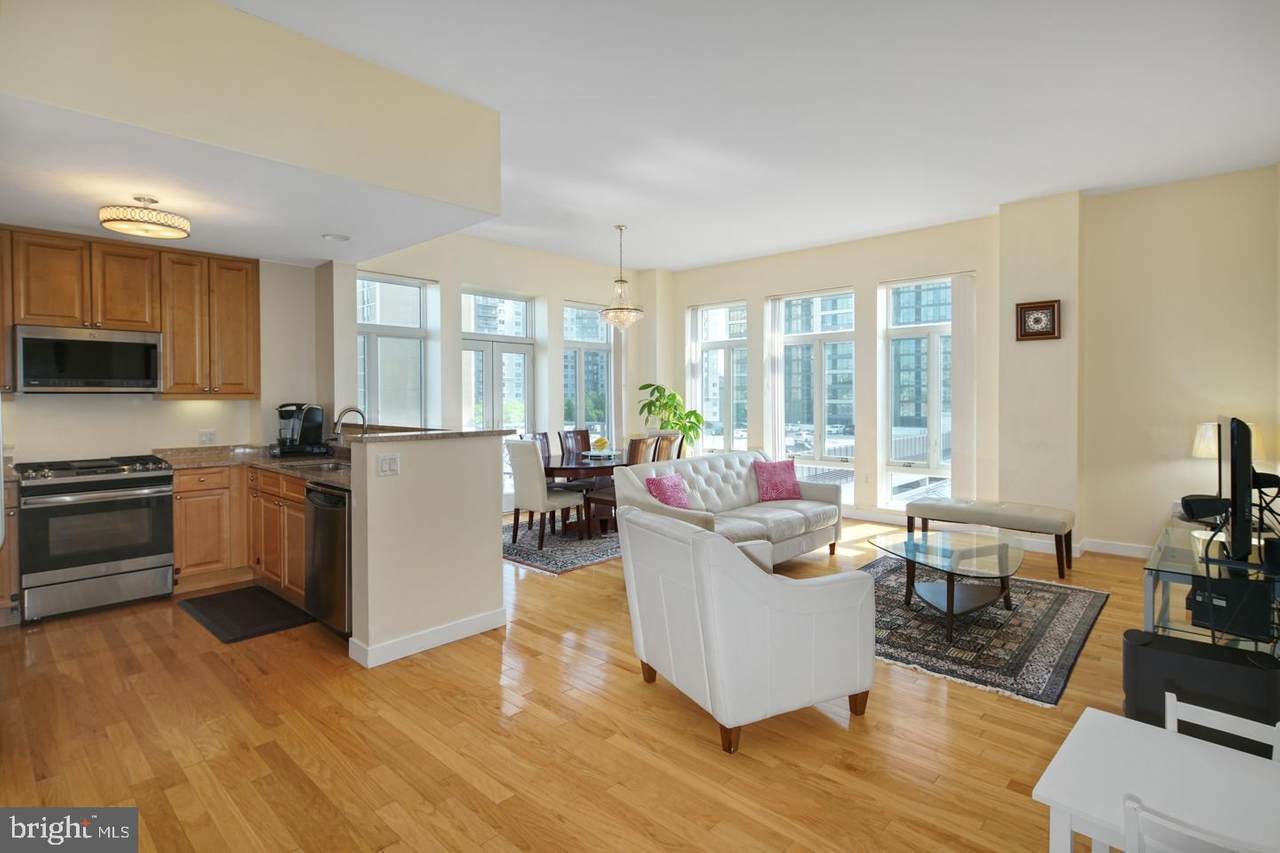 1900 Hamilton Street - Photo 1