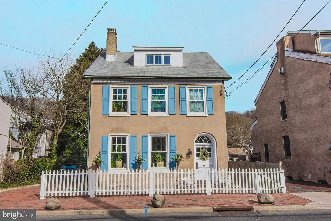 88 Main Street - Photo 1