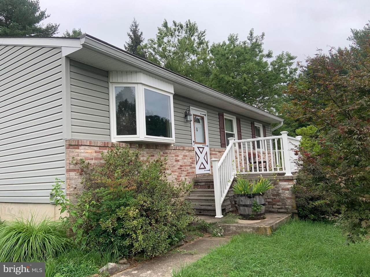 2401 Appaloosa Way - Photo 1