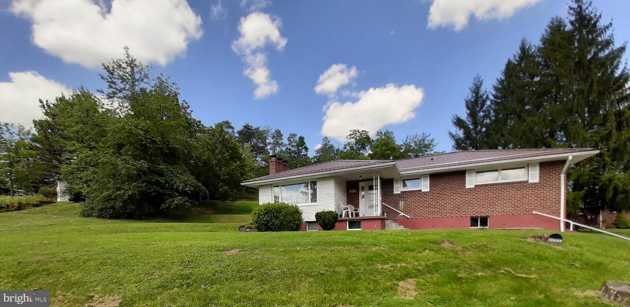 18609 Circle Drive - Photo 1