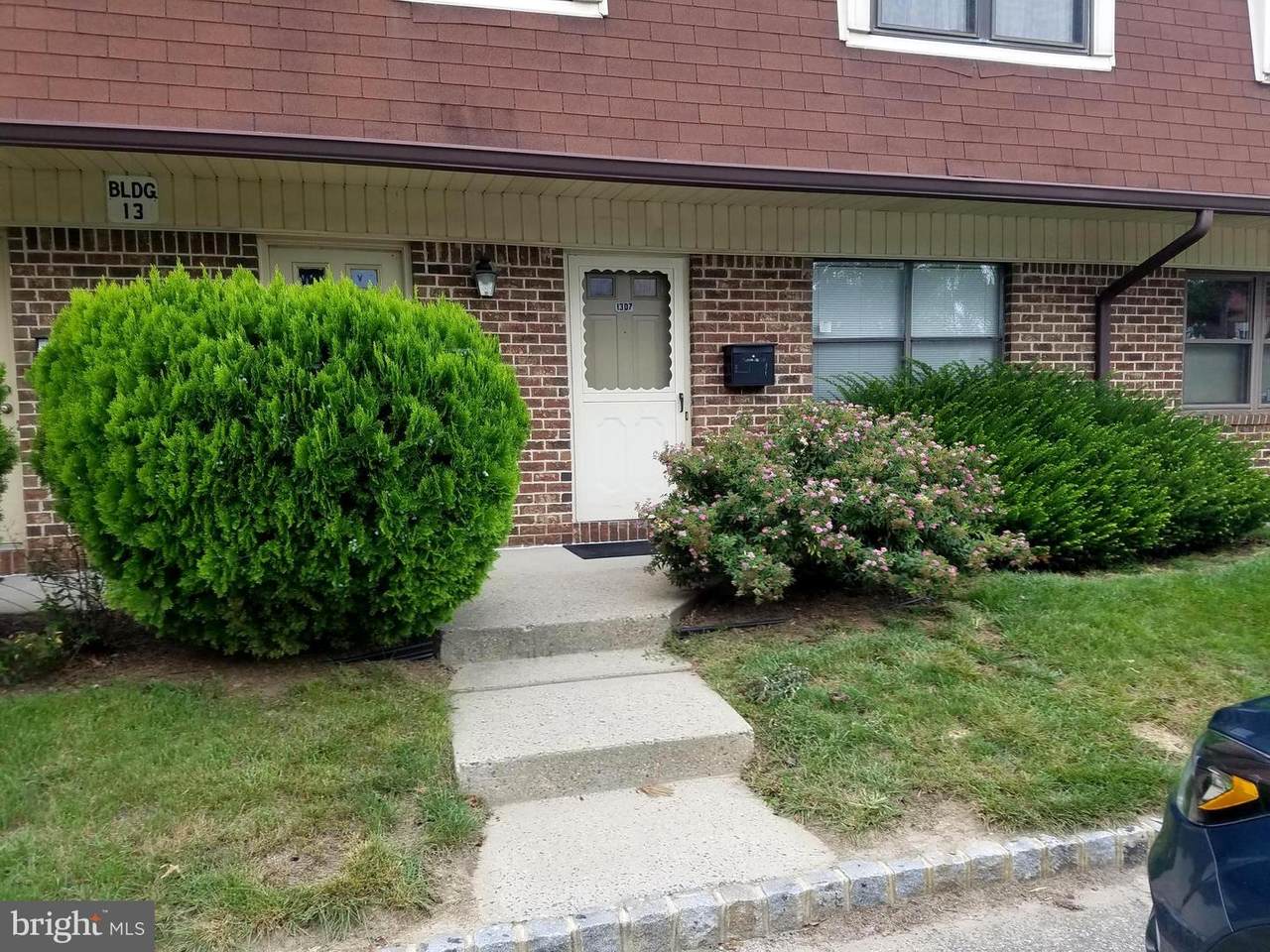 1307 Silver Court - Photo 1